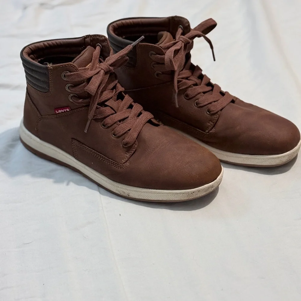 Levi's Men's 8 Fletcher II High-Top Brown Sneakers